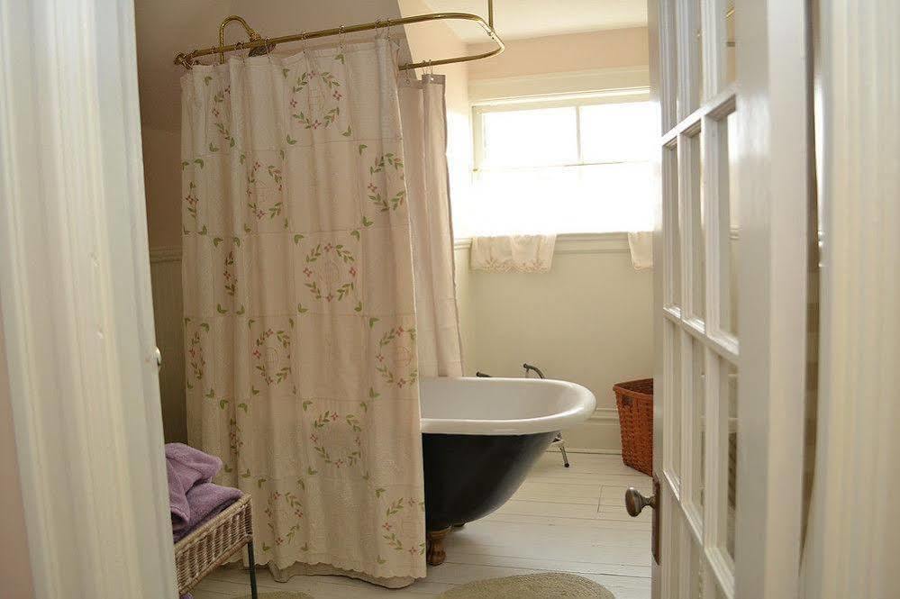The Grand Anne Bed And Breakfast Keokuk ภายนอก รูปภาพ